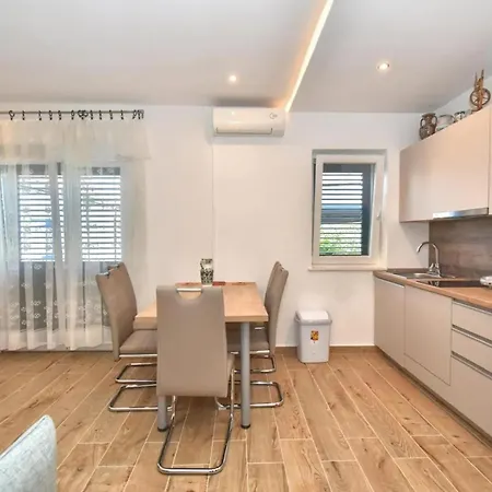 Enjoy A Cozy In 65 M² With Terrace アパート *