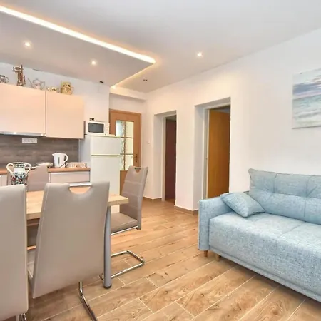 Enjoy A Cozy In 65 M² With Terrace
